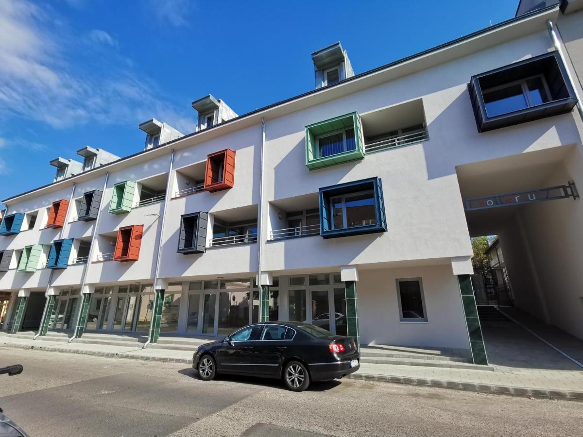 Antracit Apartman - Free Parking Pécs Zewnętrze zdjęcie